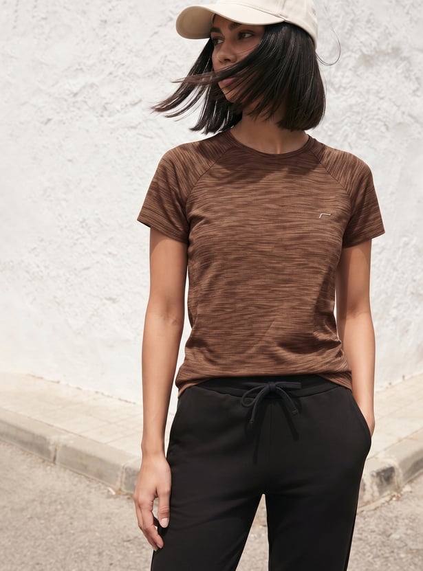 FAME FOREVER Raglan Sleeves T-shirt