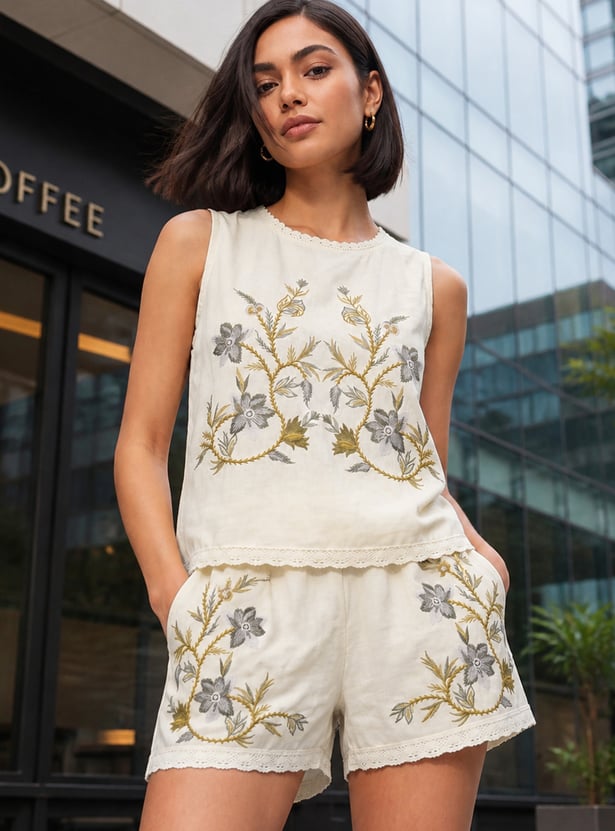 FAME FOREVER Embroidered Top