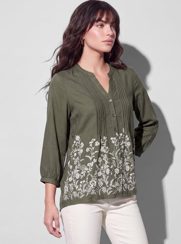 FAME FOREVER Embroidered Top
