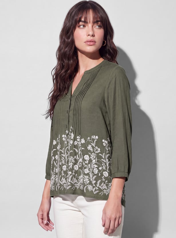 FAME FOREVER Embroidered Top