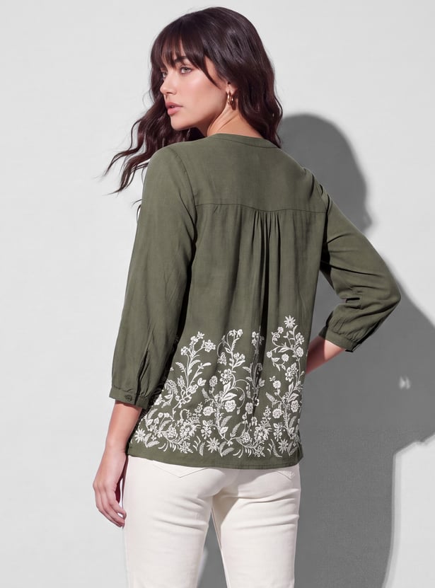 FAME FOREVER Embroidered Top