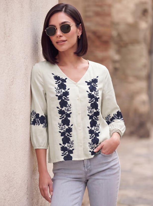 FAME FOREVER Embroidered Button Top