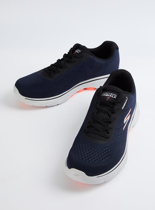 SKECHERS Go Walk 7 Solid Lace-Up Sports Shoes