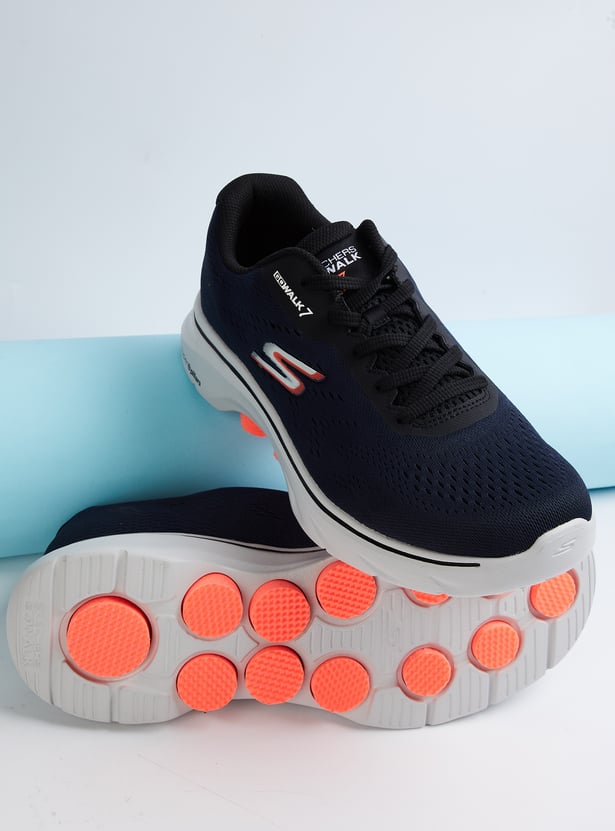 SKECHERS Go Walk 7 Solid Lace-Up Sports Shoes
