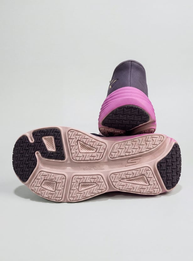 SKECHERS Max Cushioning Sports Shoes