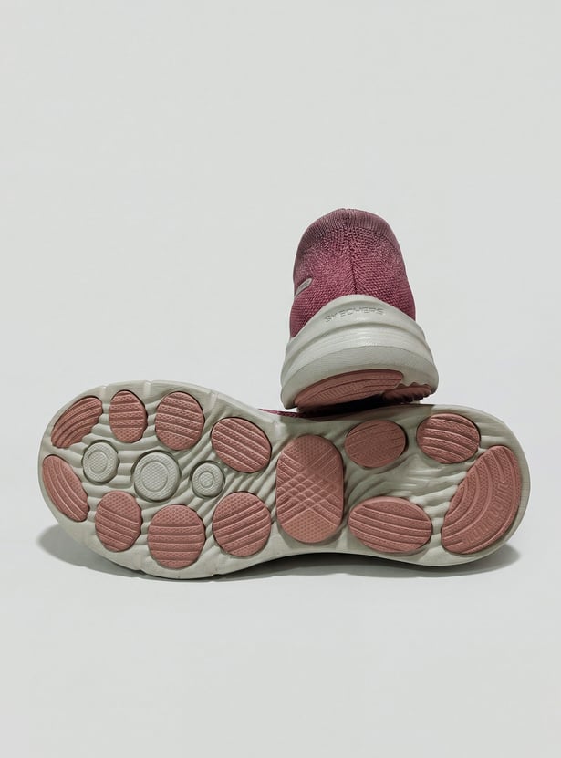SKECHERS Go Walk Slip-Ons Ultra Pillars Sports Shoes