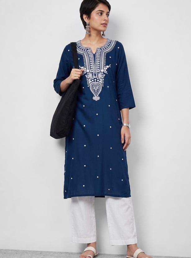 MELANGE Embroidered Straight Kurta
