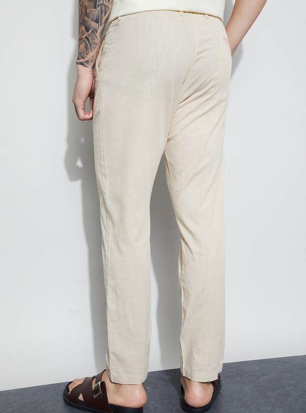CODE UNWIND Solid Regular Fit Trousers