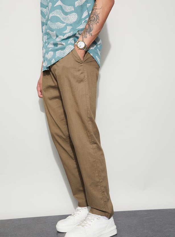 CODE UNWIND Solid Regular Fit Trousers