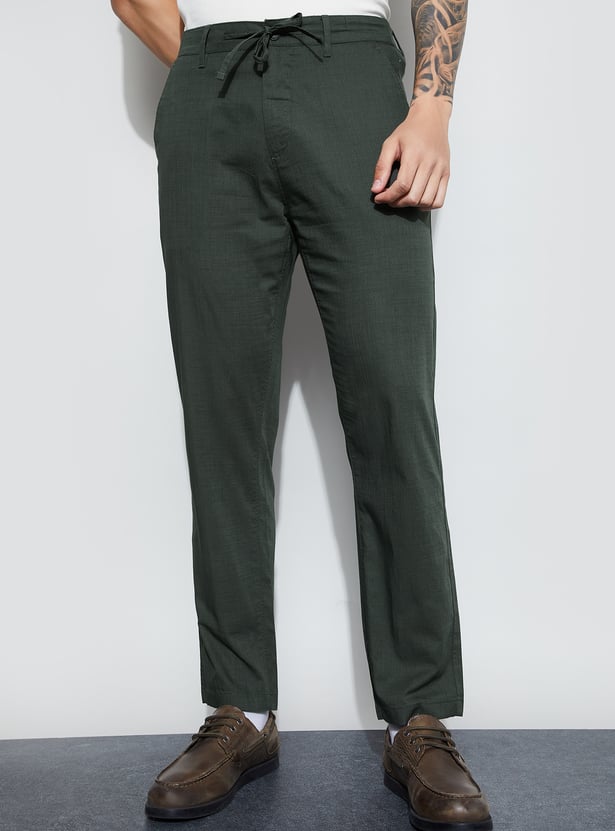 CODE UNWIND Solid Regular Fit Trousers