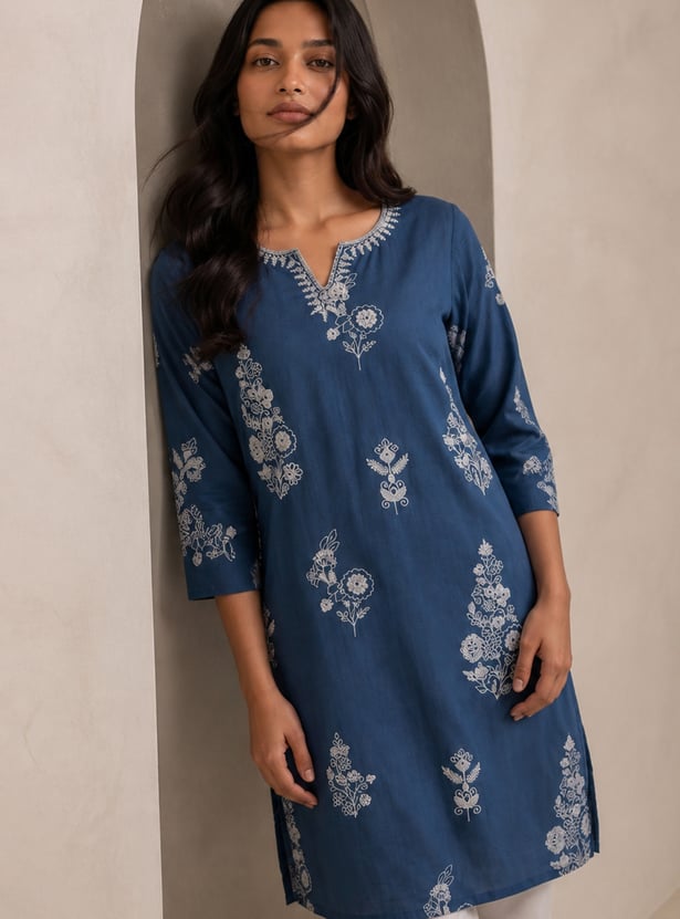 MELANGE Embroidered Straight Kurta