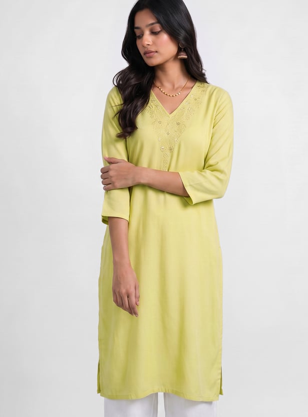 MELANGE Embroidered Straight Kurta