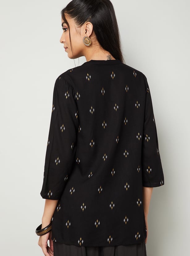 MELANGE Embroidered Straight Kurti