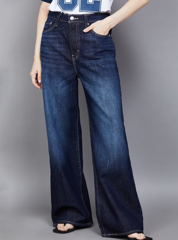LEVI'S Solid Flared Jeans