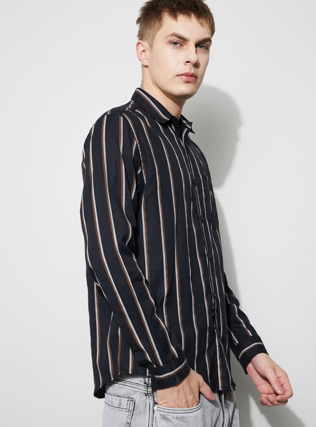 FAME FOREVER Striped Smart Fit Shirt