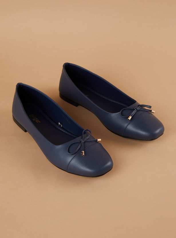 GINGER Solid Round Toe Ballerinas