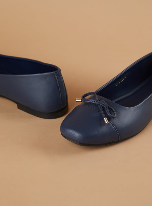 GINGER Solid Round Toe Ballerinas