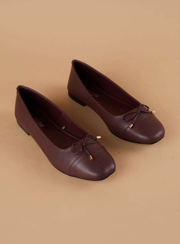 GINGER Solid Round Toe Ballerinas