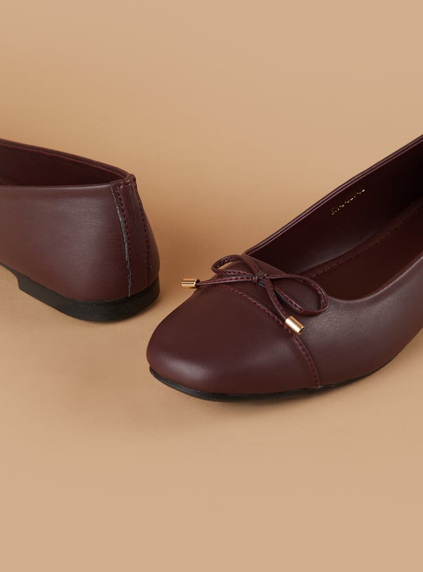 GINGER Solid Round Toe Ballerinas