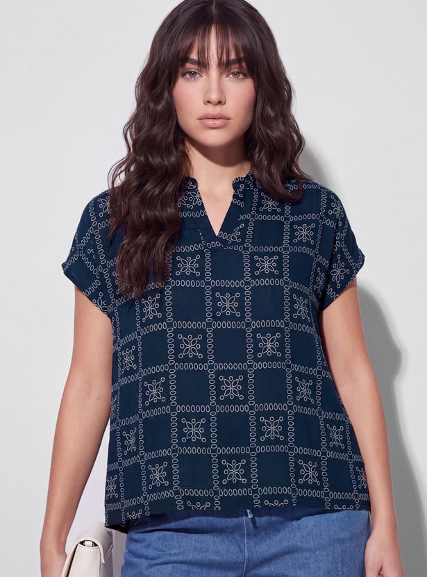 FAME FOREVER Ethnic Motif Notched Neck Top