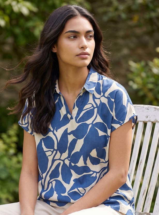 FAME FOREVER Floral Print Collared Top
