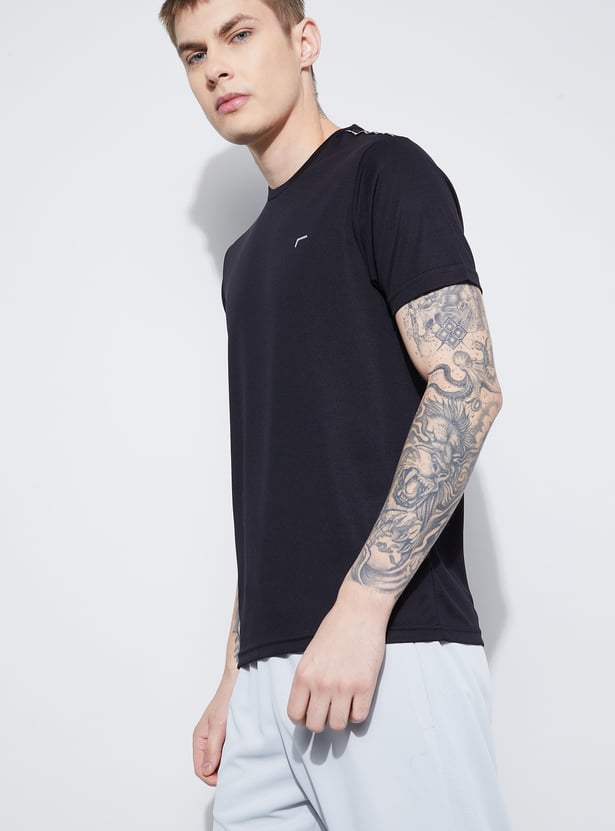 FAME FOREVER ACTIVE Solid Knit T-shirt