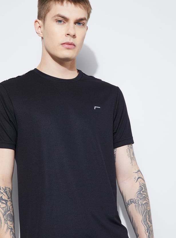 FAME FOREVER ACTIVE Solid Knit T-shirt