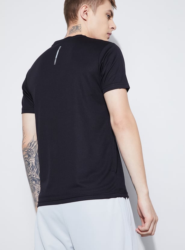 FAME FOREVER ACTIVE Solid Knit T-shirt
