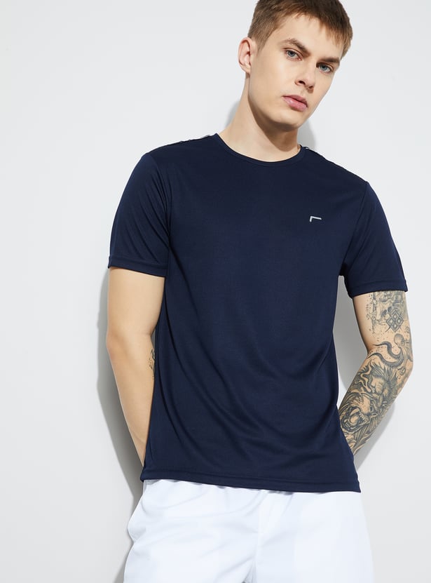 FAME FOREVER ACTIVE Solid Knit T-shirt
