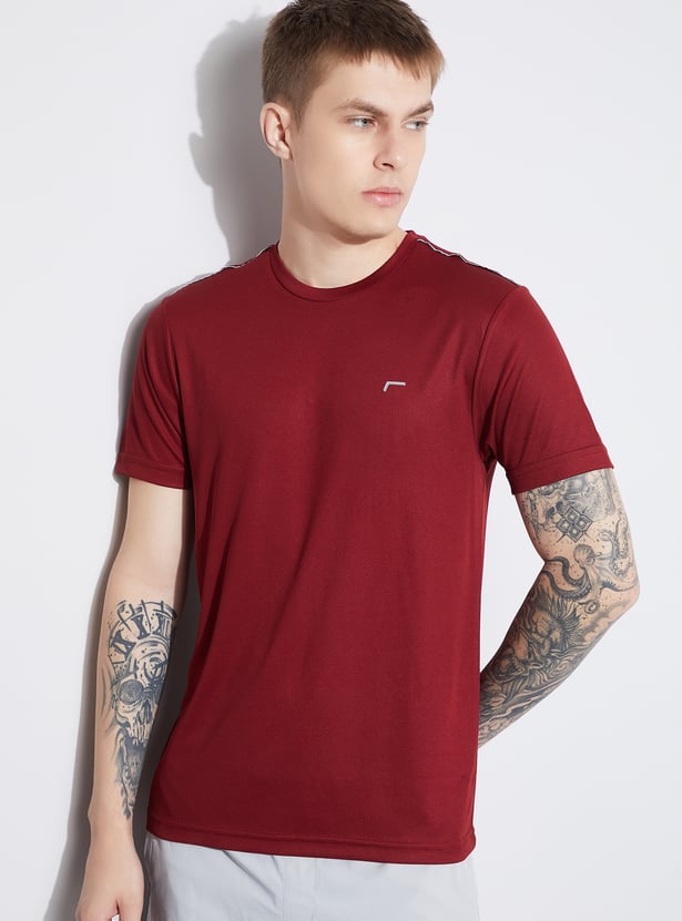 FAME FOREVER ACTIVE Solid Knit T-shirt