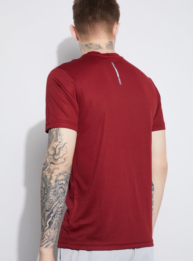 FAME FOREVER ACTIVE Solid Knit T-shirt