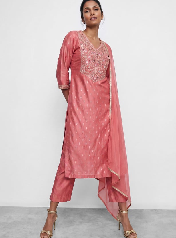 MELANGE Embroidered Straight Kurta Set