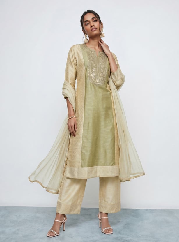 MELANGE Embroidered Straight Kurta