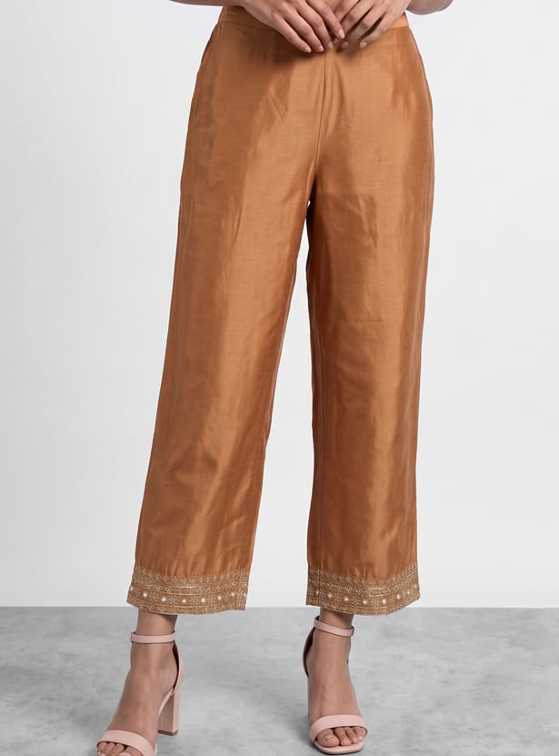 MELANGE Embroidered Straight Pants