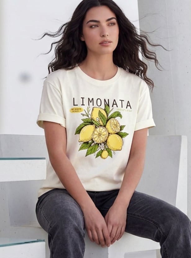 FAME FOREVER Graphic Print T-shirt