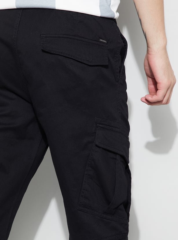 FAME FOREVER Solid Regular Fit Cargos