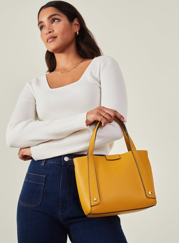 ACCESSORIZE LONDON Solid Handheld Bag