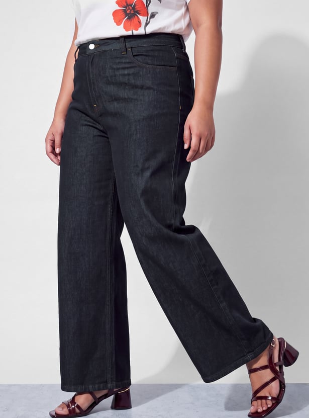 NEXUS Solid Wide-Leg Jeans