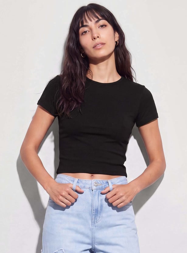 GINGER Solid Crop T-shirt