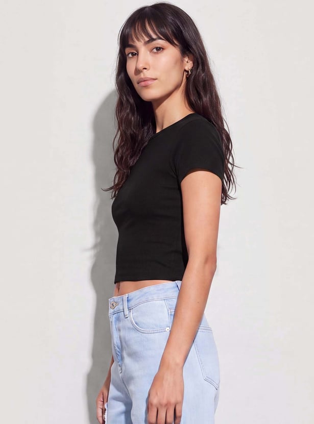 GINGER Solid Crop T-shirt