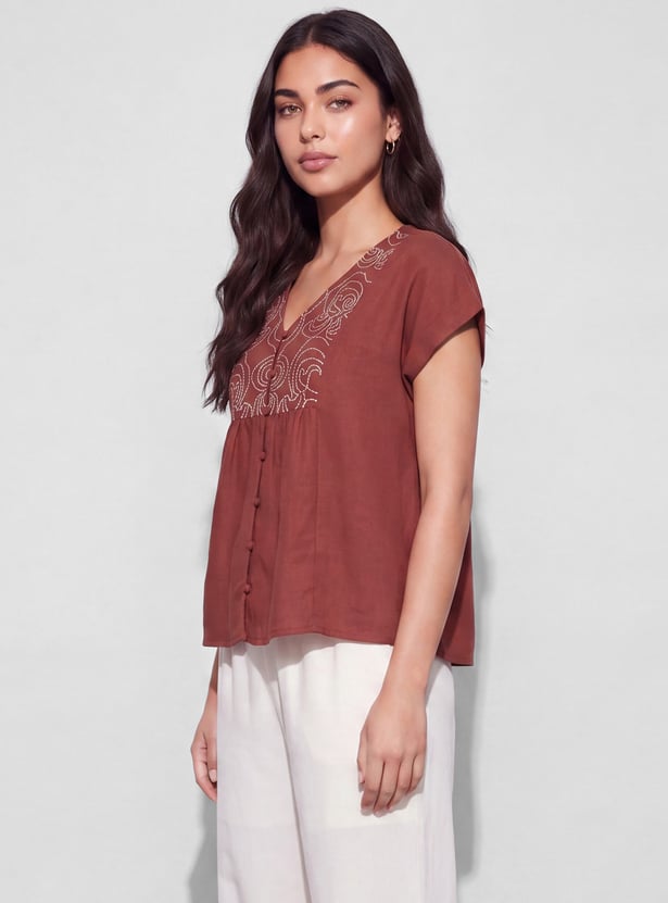 FAME FOREVER Embroidered Top