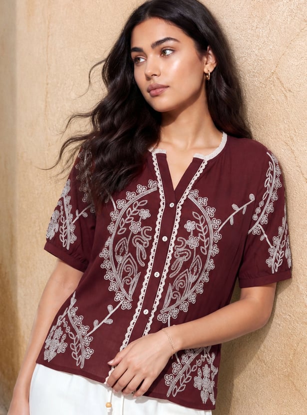 FAME FOREVER Embroidered Top