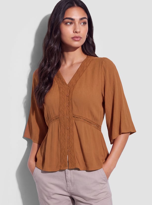FAME FOREVER Solid V-Neck Button Top