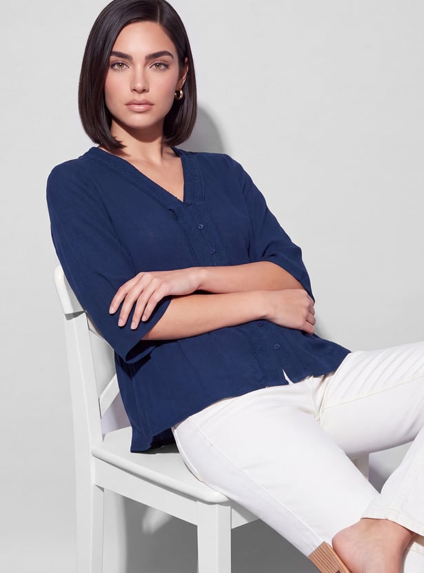 FAME FOREVER Solid V-Neck Button Top