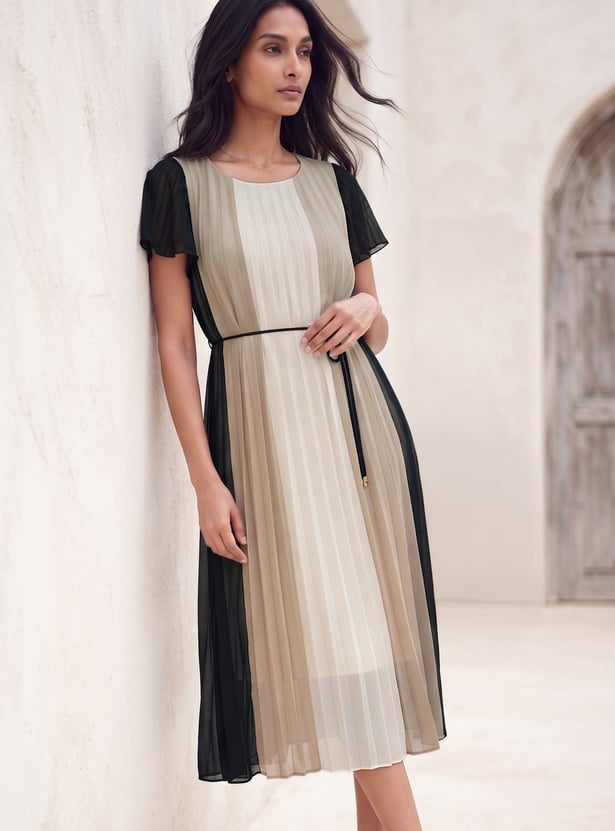 CODE Pleated A-line Midi Dress