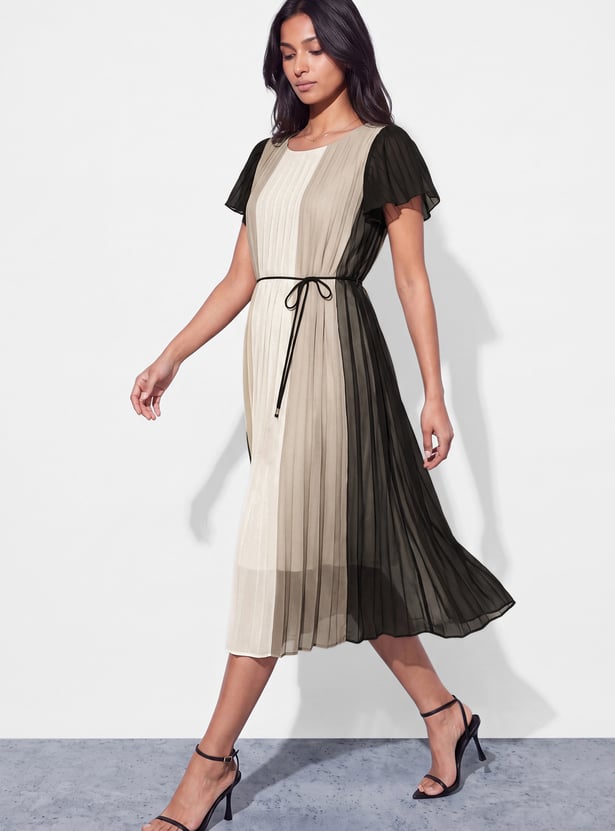 CODE Pleated A-line Midi Dress