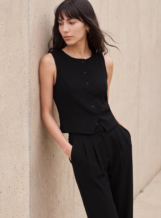 GINGER Solid Vest-Style Top