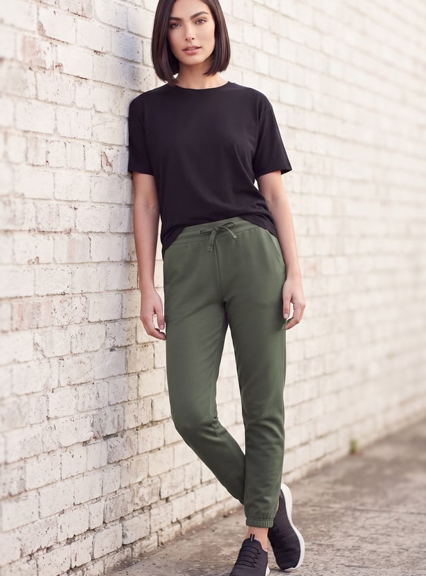 FAME FOREVER Drawstring Joggers