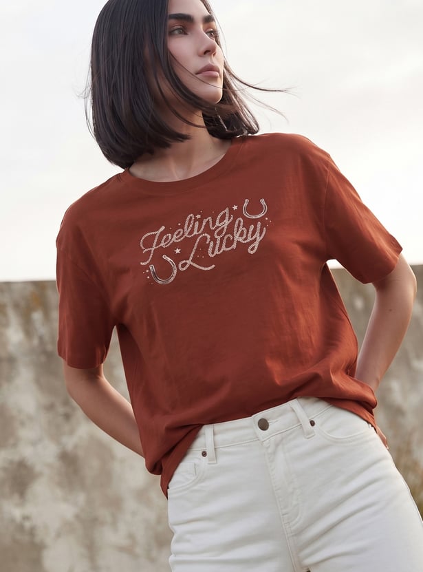 FAME FOREVER Typographic Print T-shirt