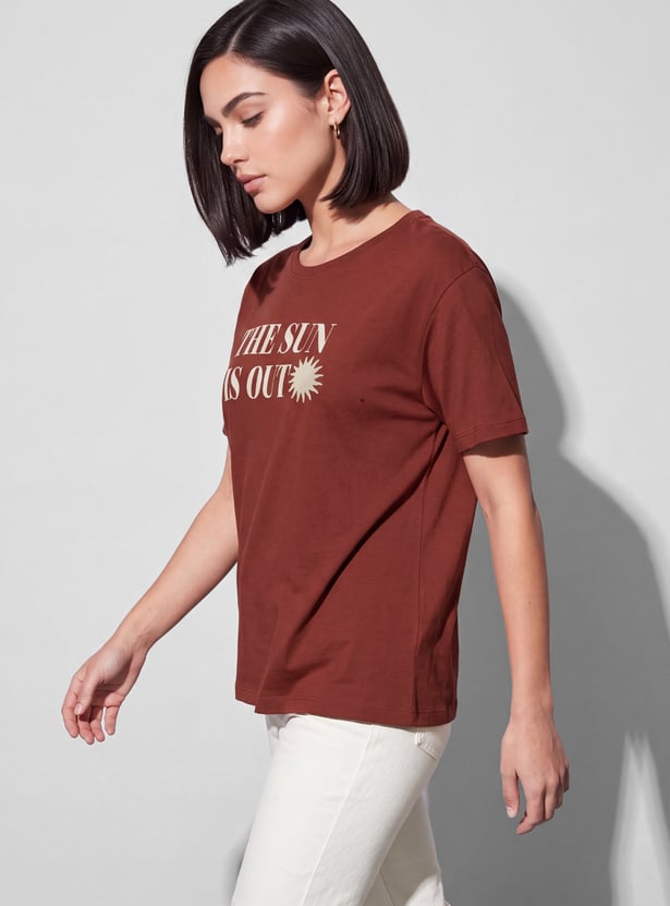 FAME FOREVER Typographic Print T-shirt